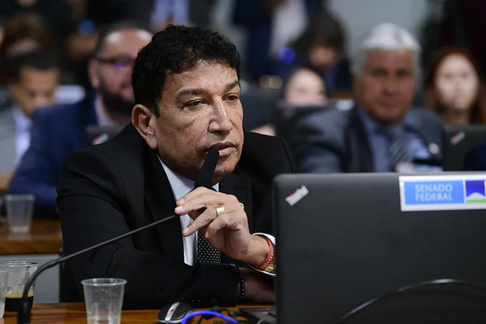 PGR pede abertura de inquérito para apurar fala de Magno Malta sobre racismo contra Vini Jr