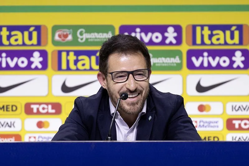 Ramon Menezes Anuncia Convocação para o Pré-Olímpico de Futebol