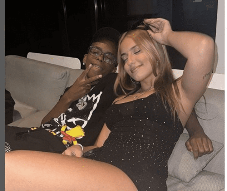 Aos 15 anos, influencer Boca de 09 assume namoro com musa do onlyfans