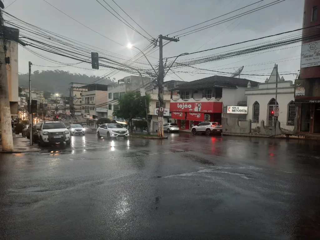Alerta de Chuvas Intensas no Espírito Santo: Barra de São Francisco em Estado de Atenção