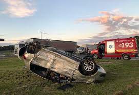 Capotamento: Uma situação de emergência atendida pelos Bombeiros Voluntários de Irani