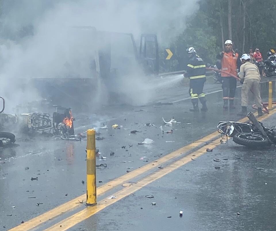Tragédia na BR 101: Número de Mortos em Acidente no Norte do Espírito Santo Sobe para Dois