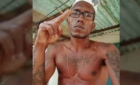 Homem é Assassinado a Tiros no Sofá de Casa em Nova Venécia