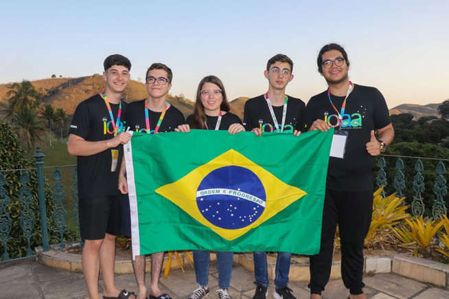 Brasil ganha cinco medalhas na Olimpíada Internacional de Astronomia e Astrofísica