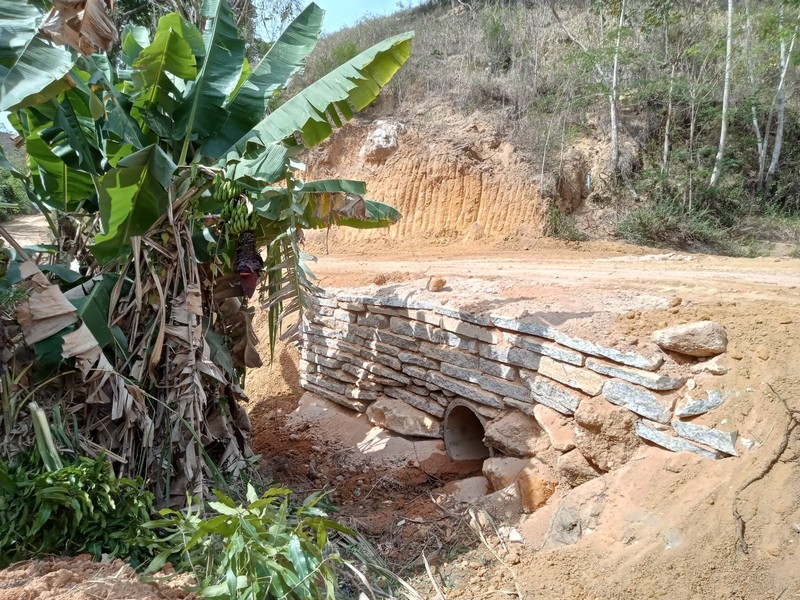 Prefeitura francisquense construiu mais um bueiro no Córrego São Paulo, agora, são 234, além de 121 pontes e 26 muros