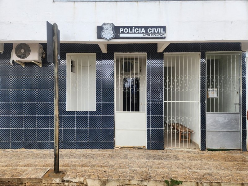 Policiais civis e militares realizam operação e prendem suspeito de tráfico de drogas em Alto Rio Novo