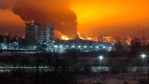 Rússia bombardeia 2ª maior cidade da Ucrânia e mata 3: entenda o contexto e as implicações