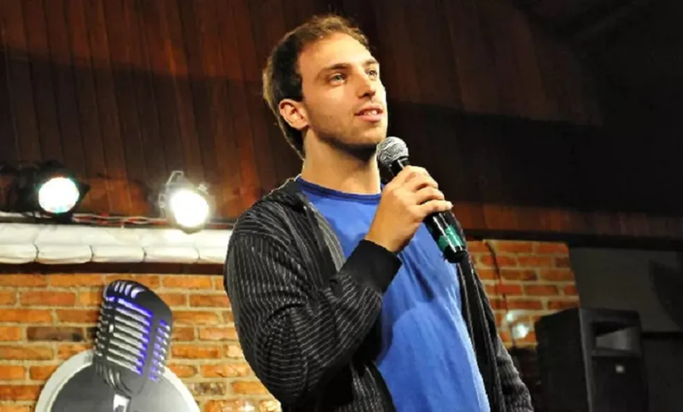 Leo Lins: O Humorista que Divide Opiniões e Conquista Plateias